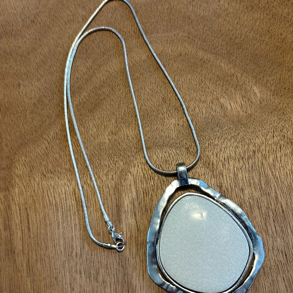 Large white pendant on 22” silver tone snake chain